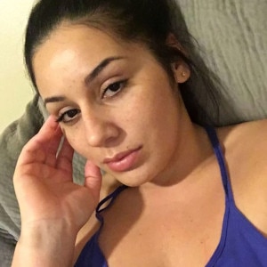 Latina woman Sugarpies is looking for a partner