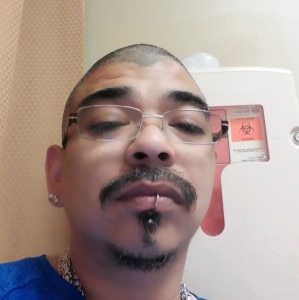 Latina man johonthe3th is looking for a partner