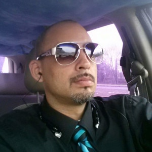 Latina man Eric38 is looking for a partner