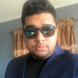 Latina man miguel is looking for a partner