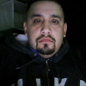 Latina man mannyman is looking for a partner