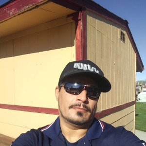 Latina man Gutie is looking for a partner