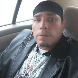 Latina man ibubm is looking for a partner