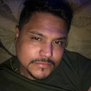 Latina man arrowsicastaned is looking for a partner