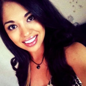 Latina woman Candybae is looking for a partner